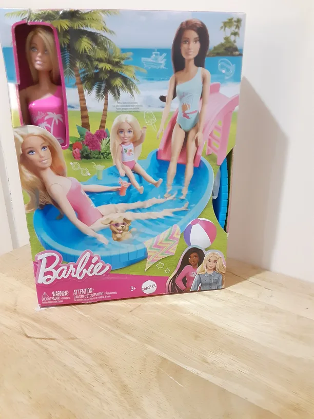Barbie Doll and Pool Playset, Blonde in Pink One-Piece Swimsuit image indicator(3)