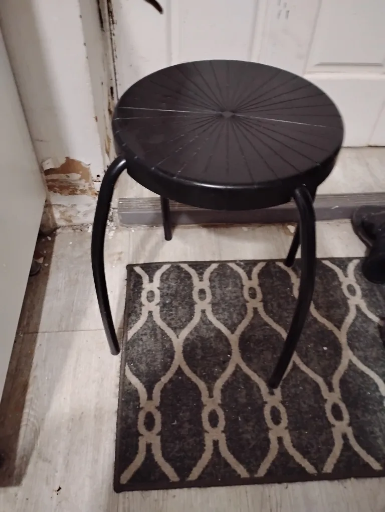 Set of 4 black plastic stools image indicator(3)