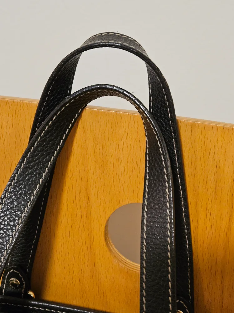 Authentic Gucci GG Canvas Tote Bag image indicator(6)