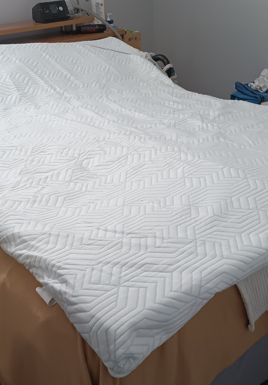 2" Gel Infused Mattress Topper with water proof removable cover