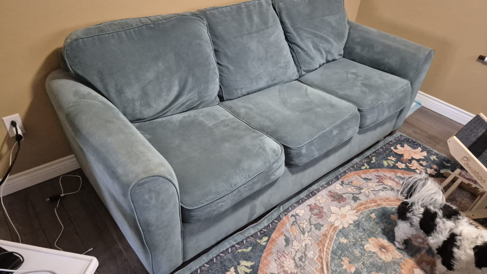 *MOVING SALE* Teal Lazy boy couch - photo 2
