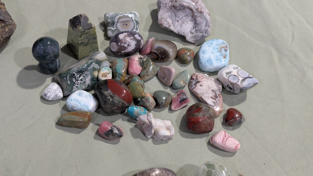 Large Collection of Crystals, Minerals, and Gemstones🏈 - photo 5