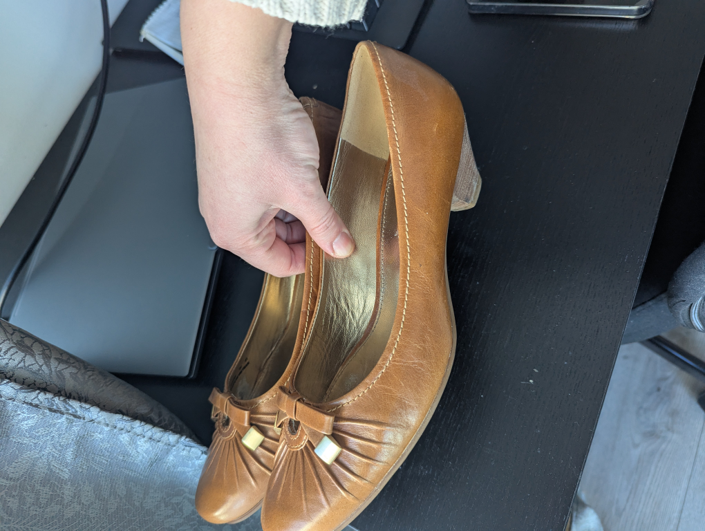 🥕Women's ECCO Brown Leather Low Heels Size 41 - photo 3