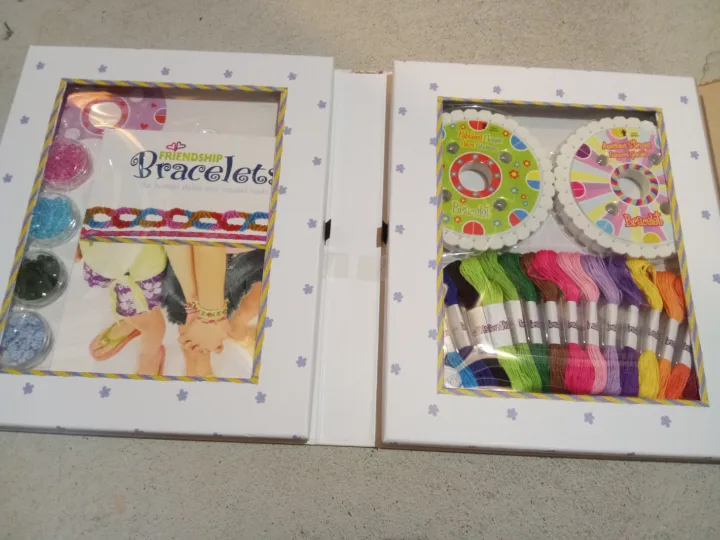 Kits & Kids Friendship Bracelets Kit image indicator(2)