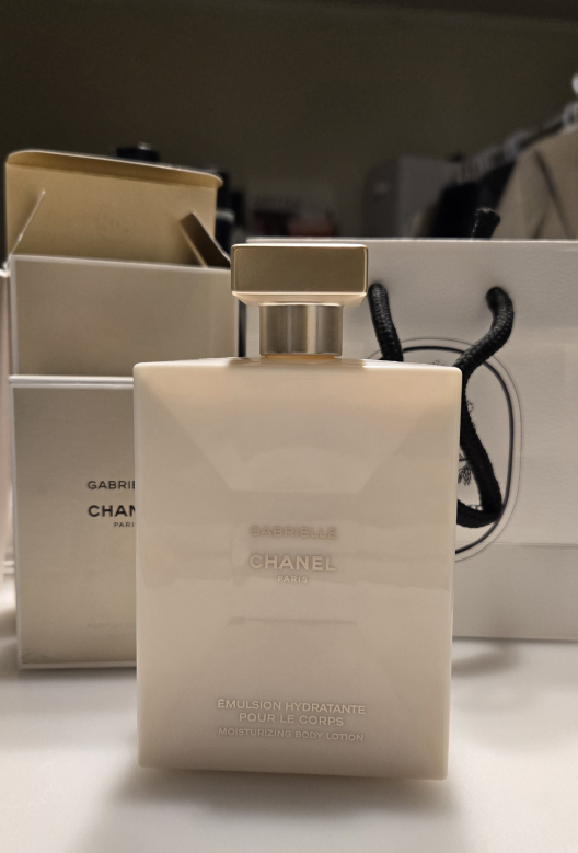 Chanel Gabrielle Moisturizing Body Lotion - photo 4