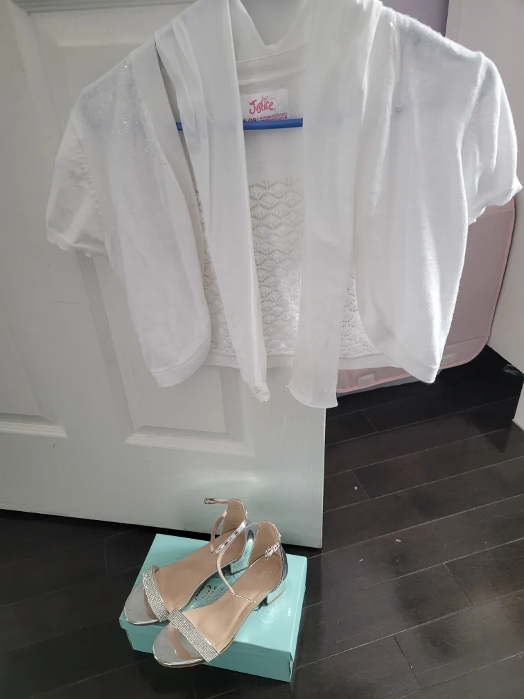 Girl's Blush Pink Flower Girl Dress and Silver Shoes image indicator(4)