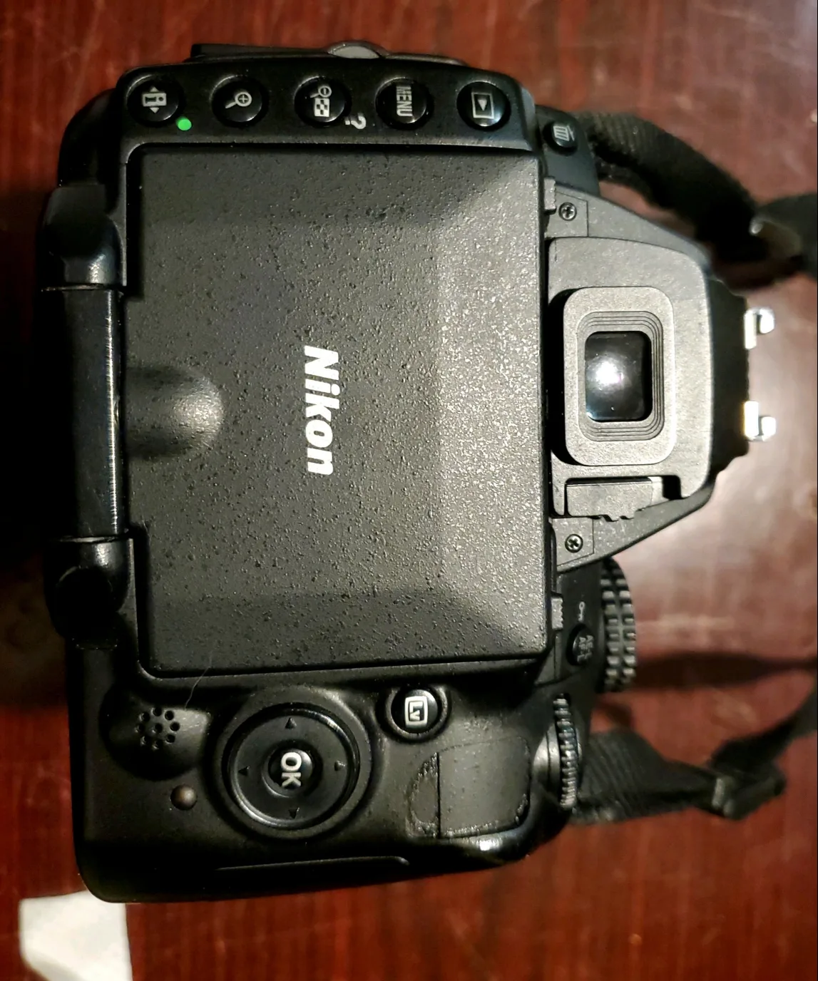 Nikon D5000 DSLR Camera with 18-55mm Lens image indicator(4)