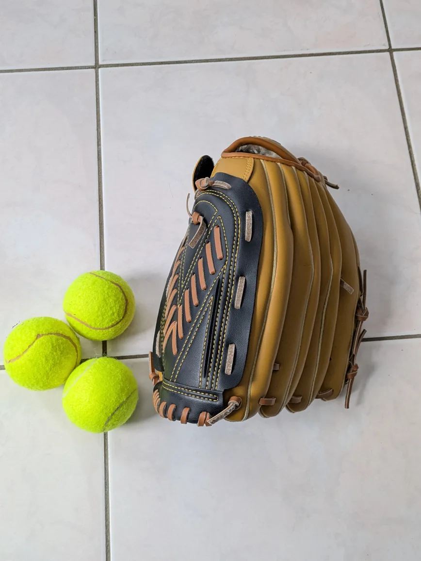 Softball glove and tennis balls image indicator(3)