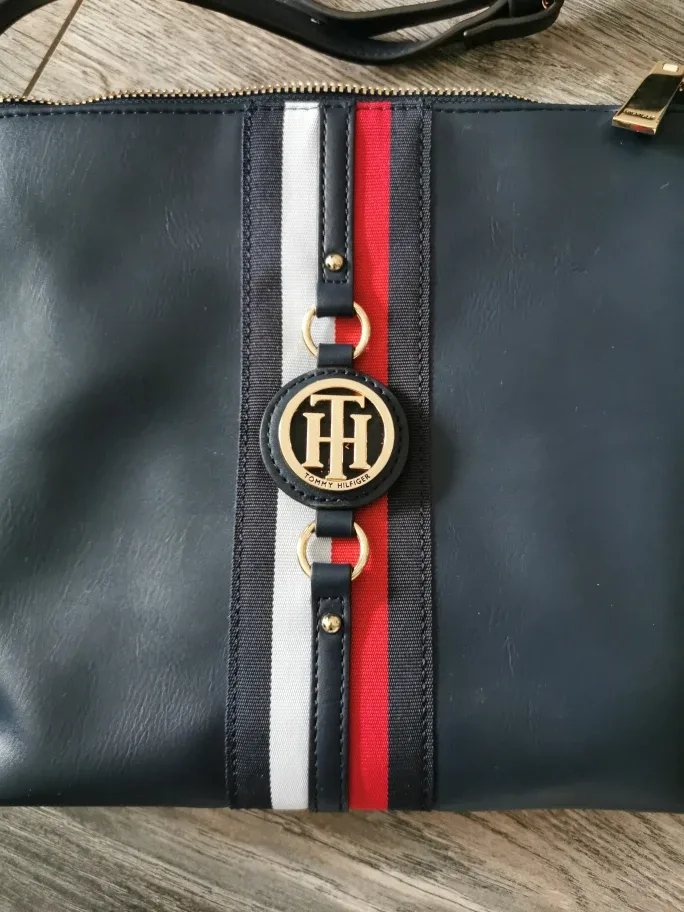 Tommy Hilfiger Navy Blue Crossbody Bag image indicator(3)