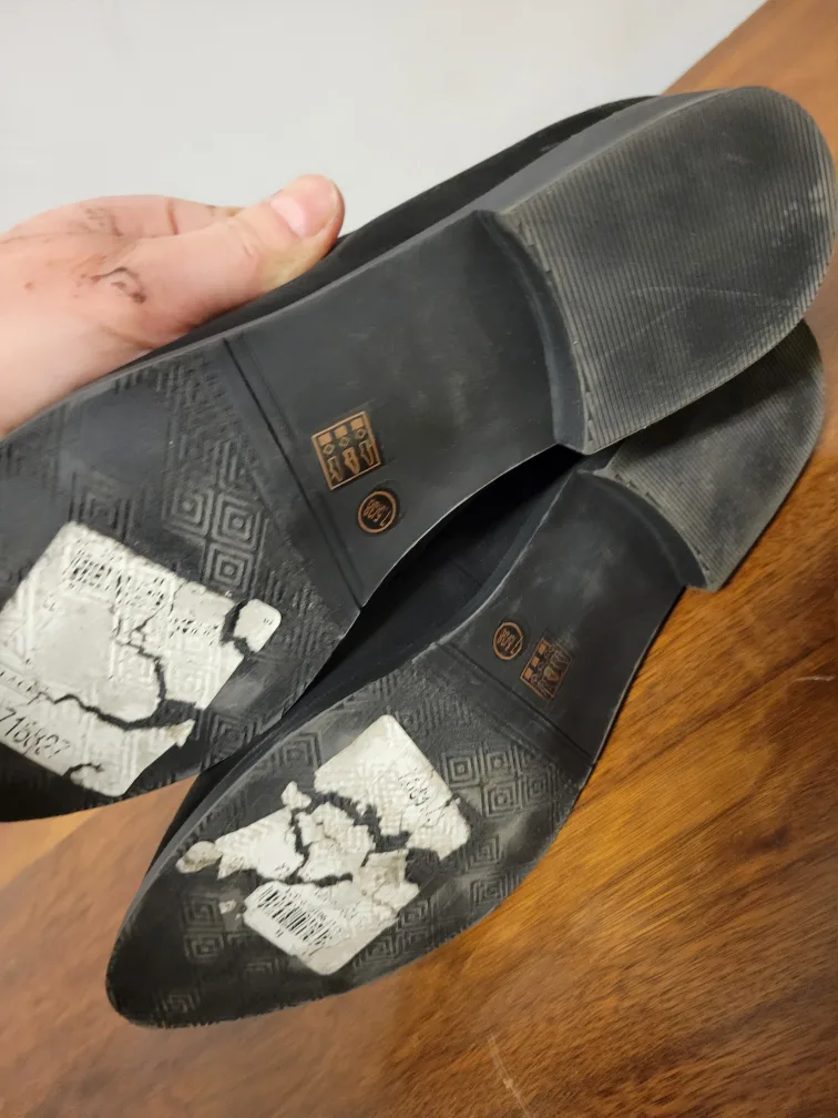 CL by Laundry Black Suede & Patent Loafers - Size 7.5 image indicator(3)