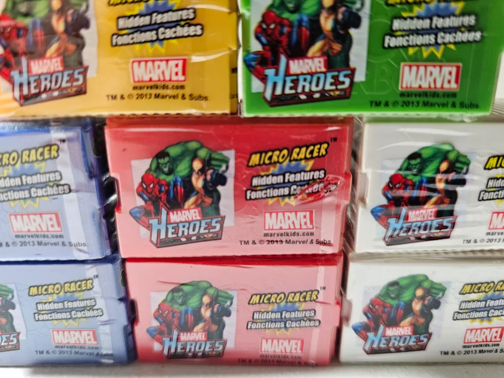 Marvel Heroes Micro Racers with containers and track pieces image indicator(3)