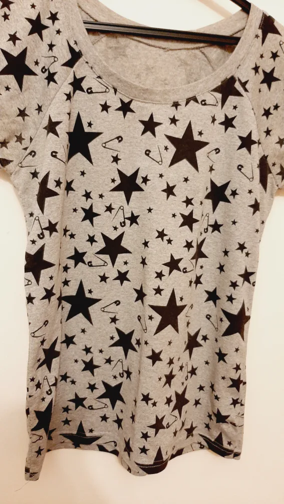 Grey Star Print T-Shirt - Size Standard image indicator(2)