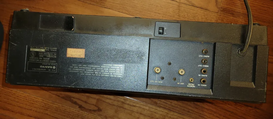 Vintage Sanyo VCR 3000 Video Cassette Recorder image indicator(5)