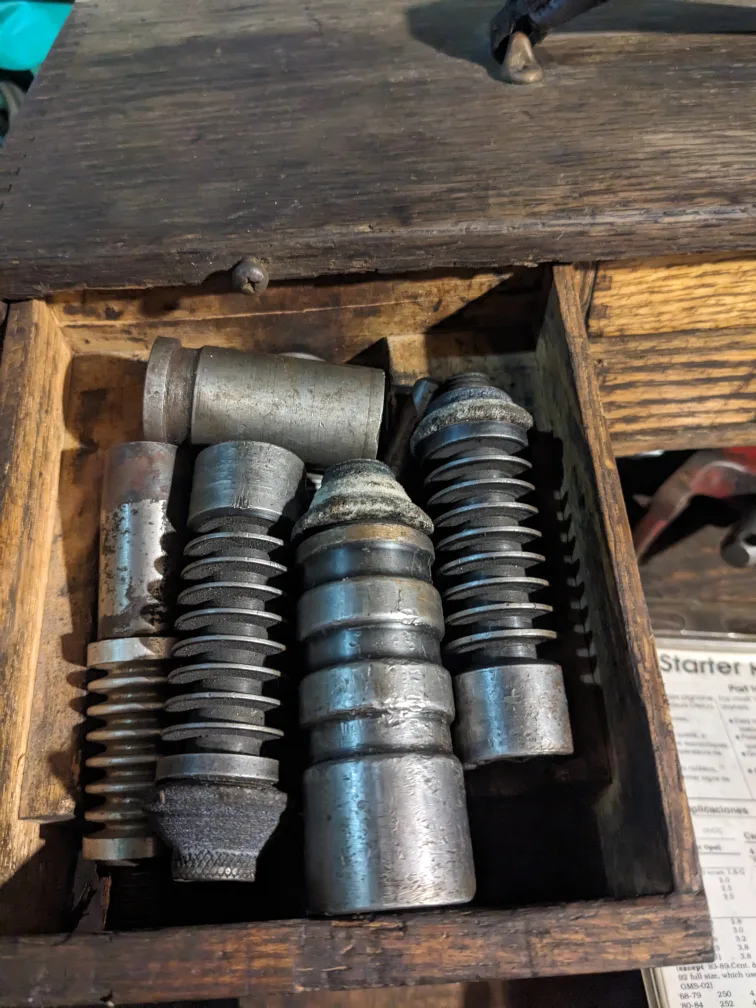 Vintage Black & Decker Valve Grinding Stone Dressing Stand image indicator(4)