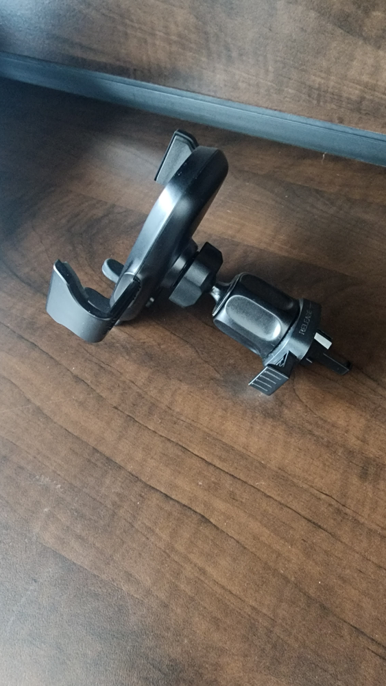 Miracase Wireless Car Charger Phone Mount - photo 2