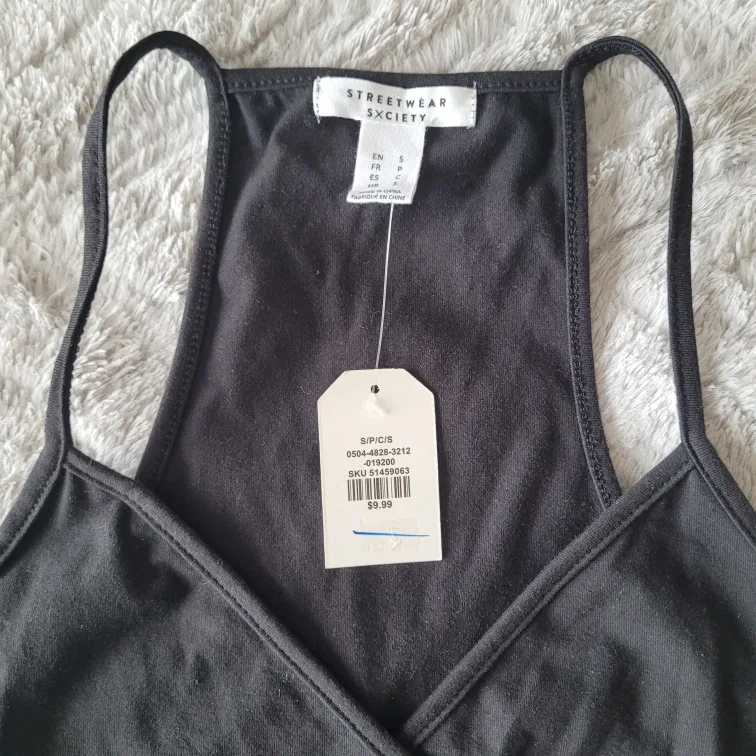 BNWT Streetwear Society Black Wrap Crop Top - Size S image indicator(2)