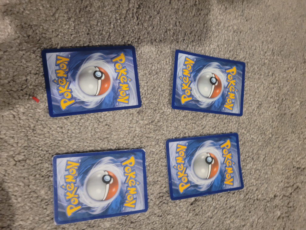 Pokemon Cards -  Lot of 4 - photo 2