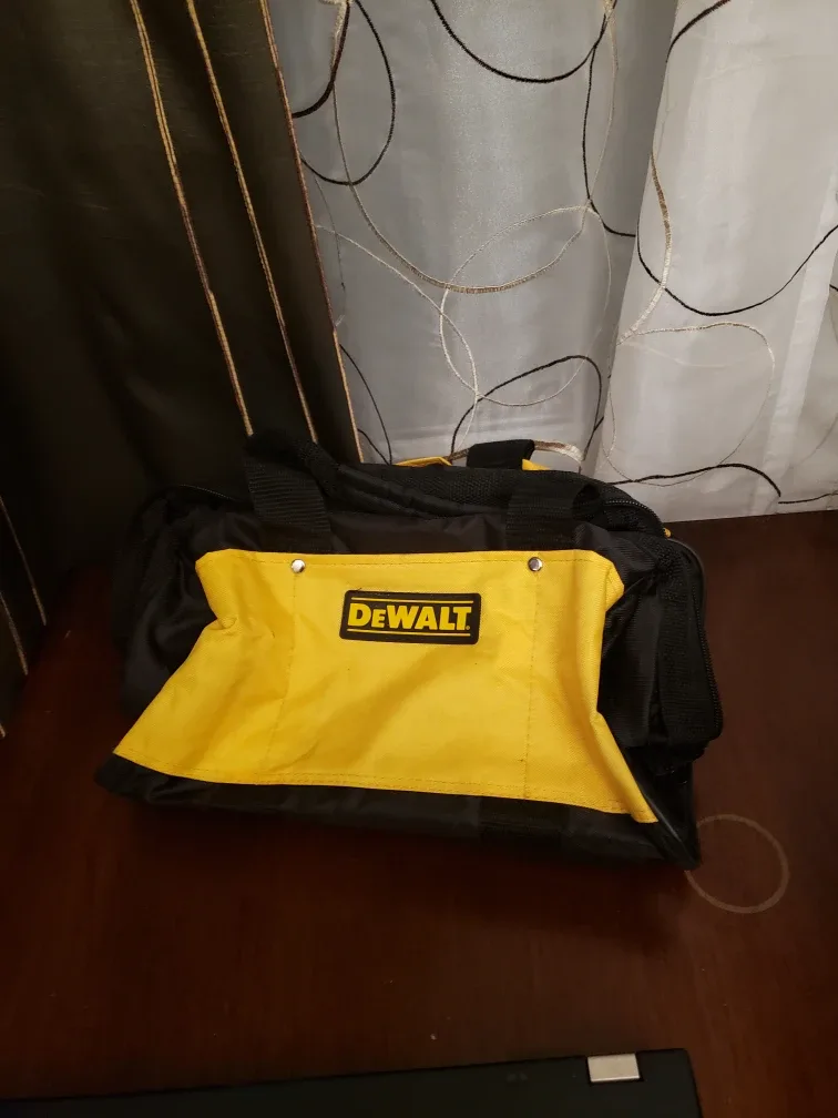 Lot of 7 Tool Bags - Milwaukee, Mastercraft, Husky, DeWalt image indicator(2)