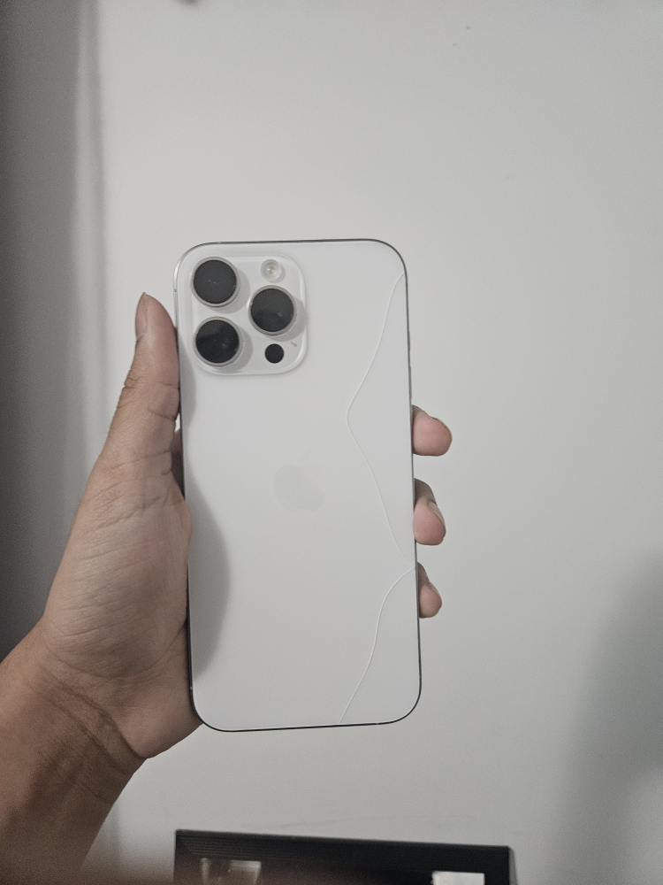iphone 16 Pro max - photo 3