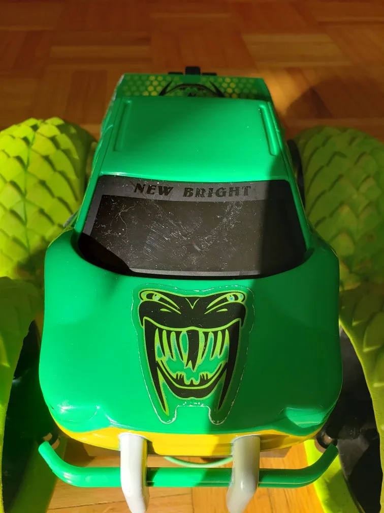 New Bright Monster Truck RC Car image indicator(3)