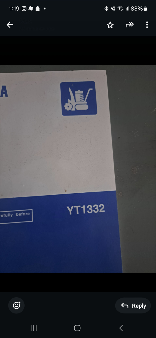Yamaha YT1332 Track Snow blower - photo 2