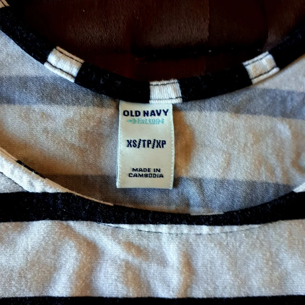 Old Navy Black & White Striped Maxi Dress - Size XS image indicator(3)