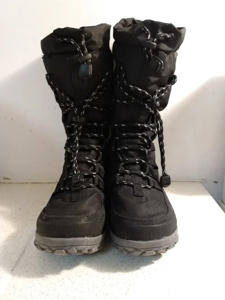 WORN ONCE Baffin Escalate Women's Boots Size 7 (Fits 6-6.5) image indicator(2)