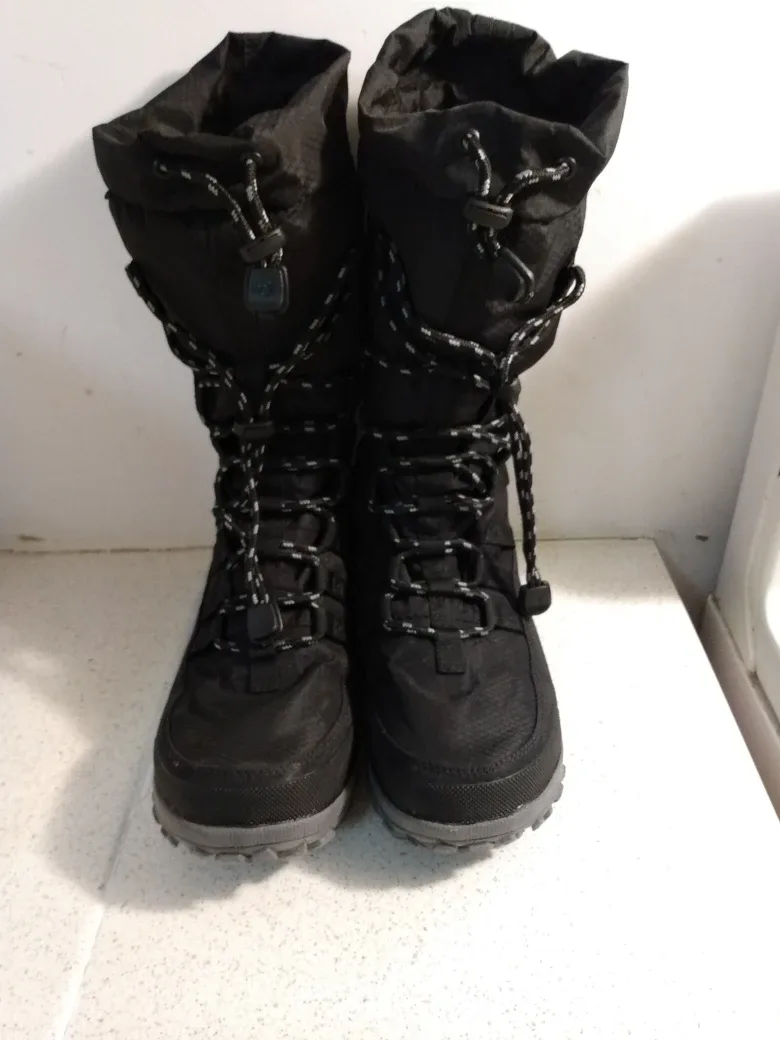 WORN ONCE Baffin Escalate Women's Boots Size 7 (Fits 6-6.5) image indicator(3)
