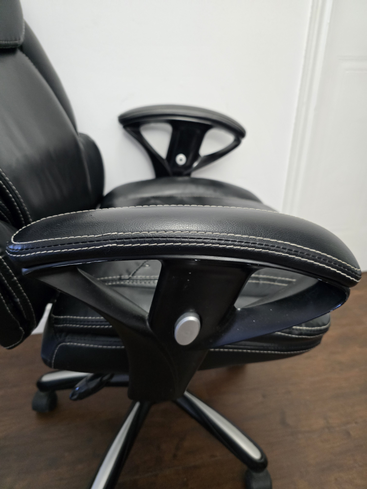 Leather Executive Chair | With Some Damage - photo 4