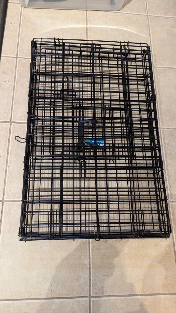 Top Paw Medium Folding Double Door Dog Crate image indicator(2)