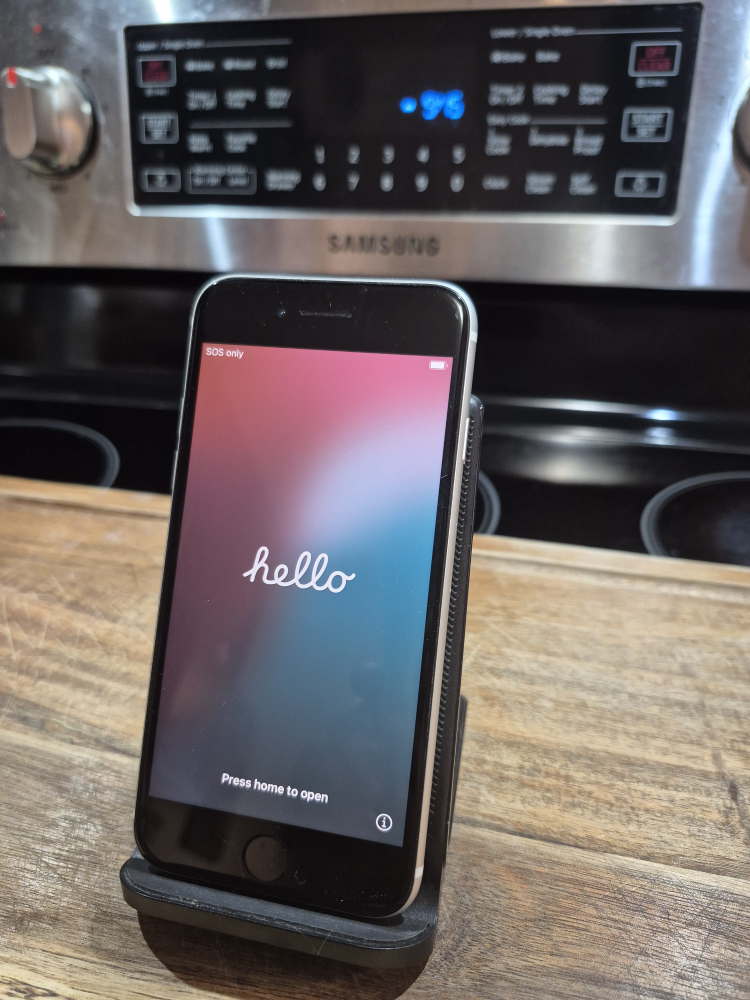 iPhone SE (2nd generation) - White 64GB - photo 4