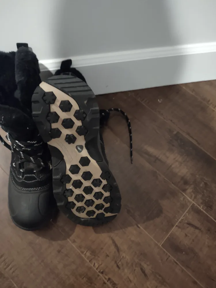 Women's WindRiver Winter Boots Size 9 image indicator(2)