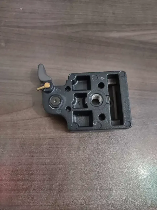 MANFROTTO Quick Release Adapter for DSLR photo Cameras / Stands image indicator(4)