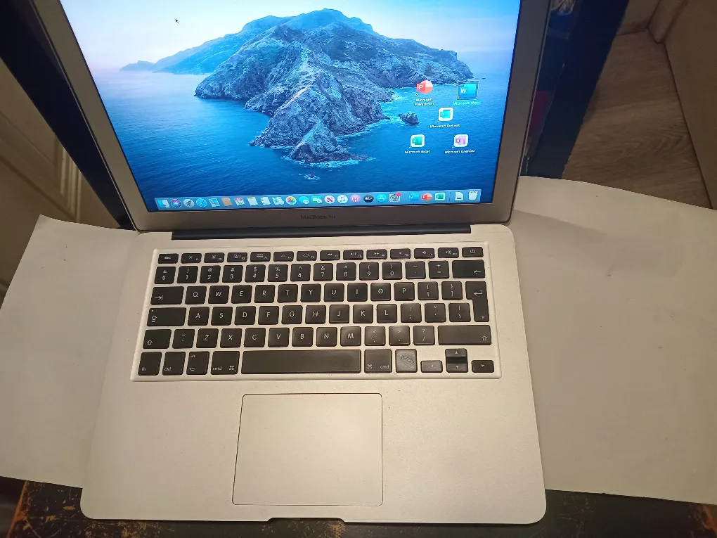 macbook air with MICROSOFT office image indicator(5)