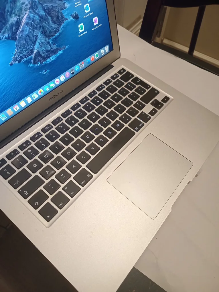 macbook air with MICROSOFT office image indicator(8)