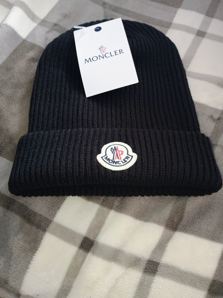 Black Moncler Beanie - photo 2