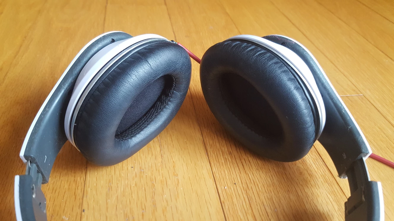 Beats by Dre Headphones - White - Damaged