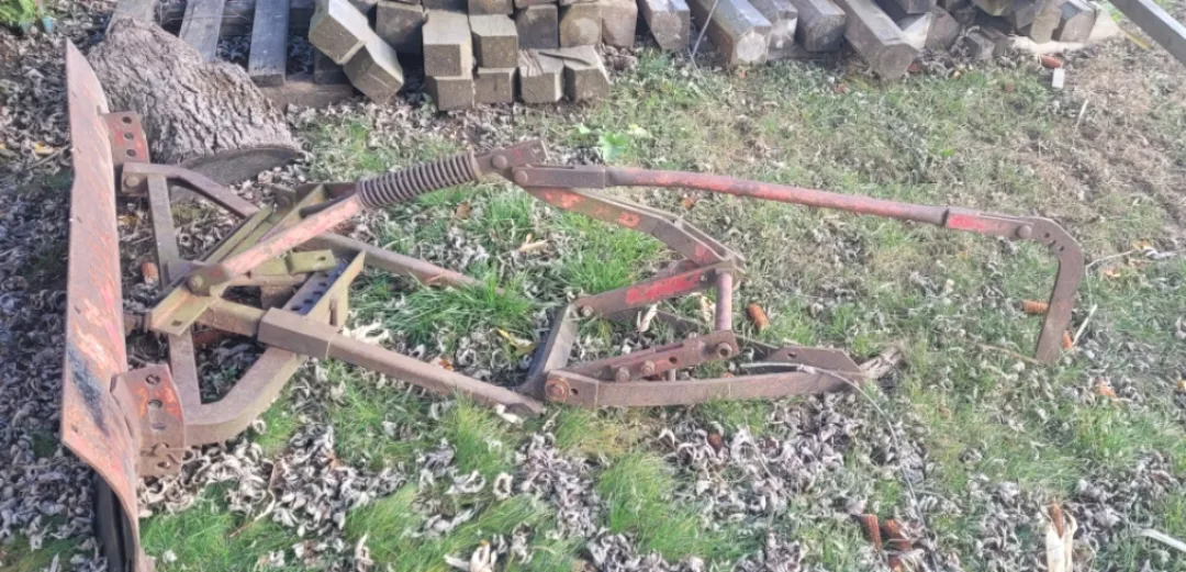 Antique Tractor Blade image indicator(4)