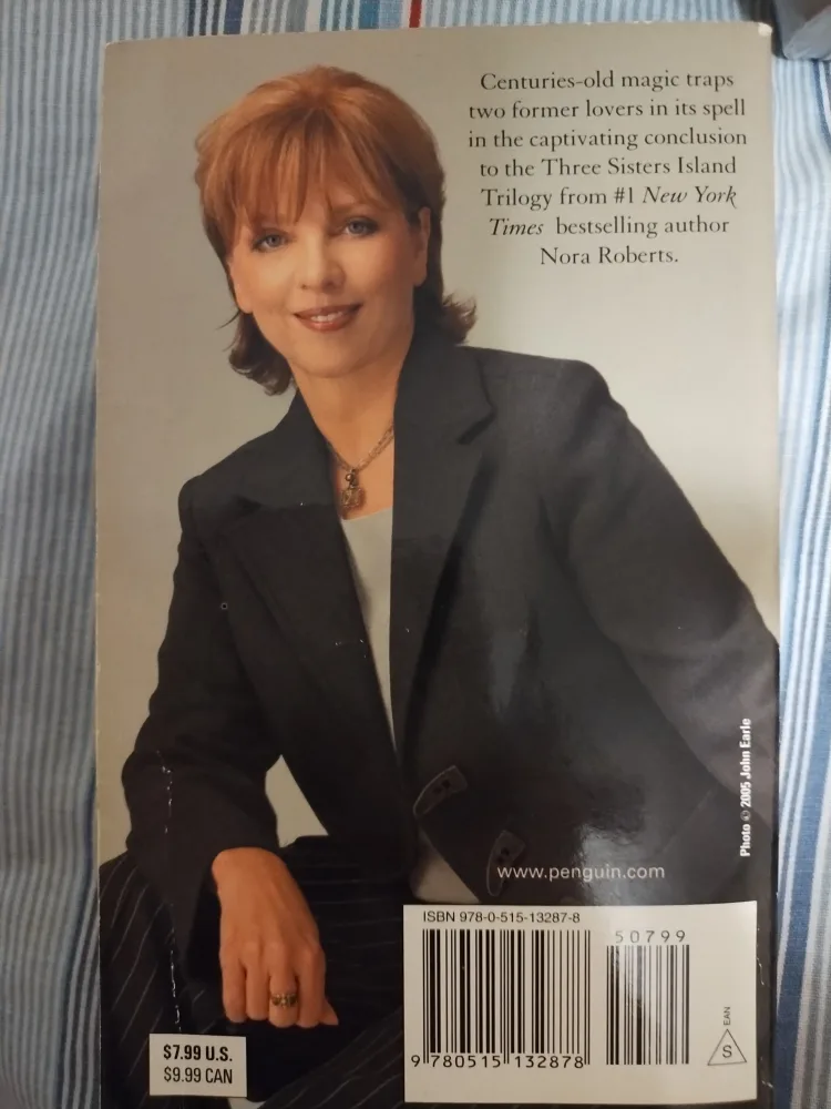 Nora Roberts - Face the Fire Paperback Book image indicator(2)