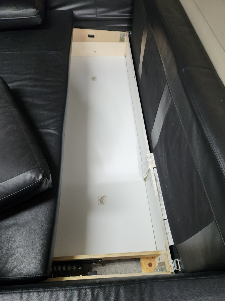 Black Leather Pull-Out Sofa Bed - photo 4