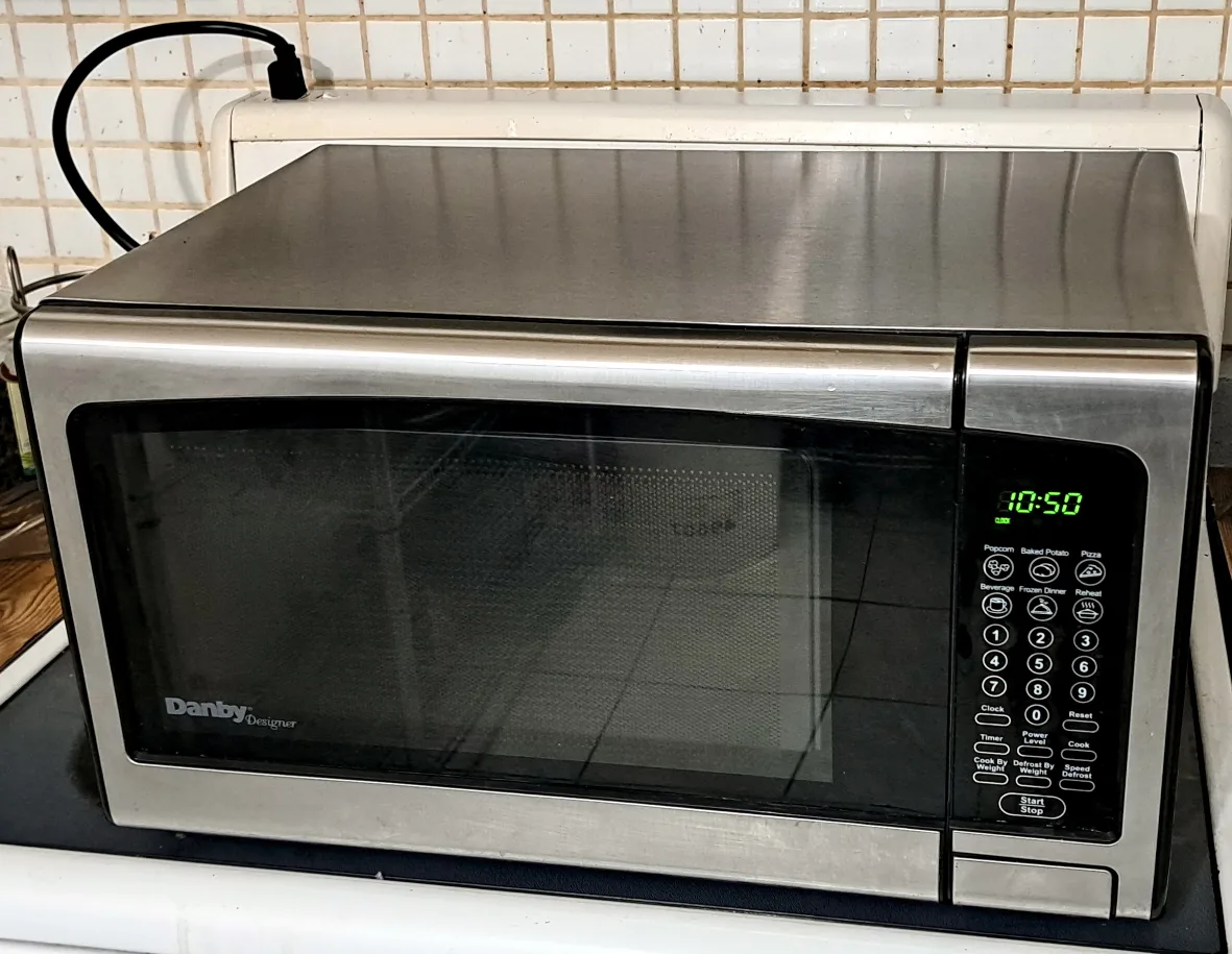 Danby Designer Large 1.1Cu. Ft. Stainless Steel Microwave image indicator(2)