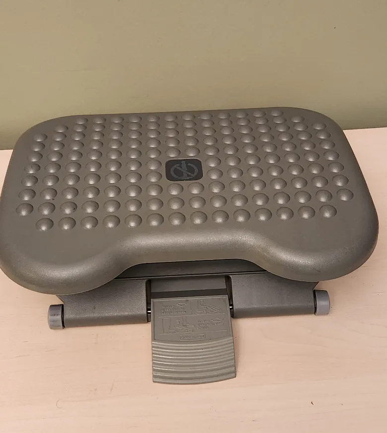 Adjustable Footrest image indicator(2)