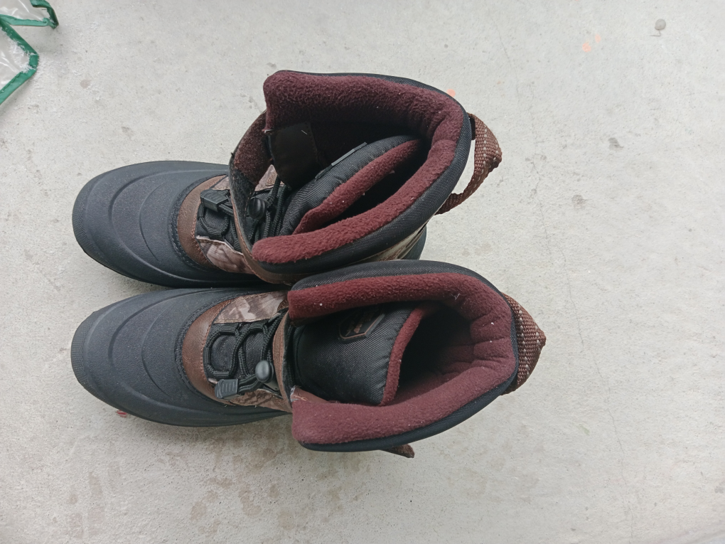 Men Winter Boots Size 9