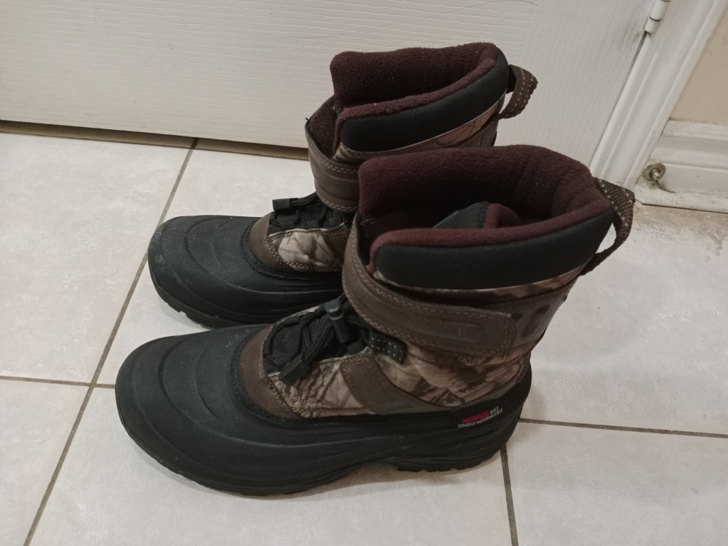 Men Winter Boots Size 9 - photo 3