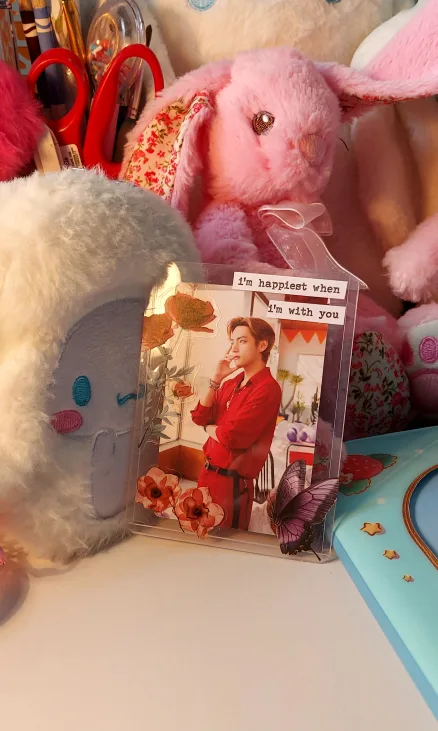 BTS V Acrylic Photo Holder thumbnail