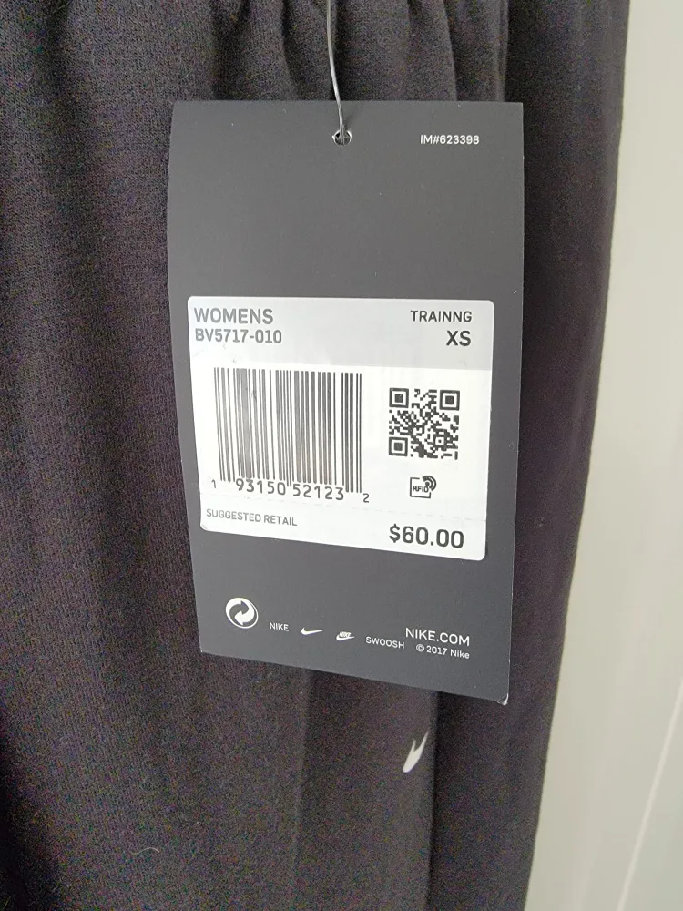 Nike Women's Training Cropped Pants - Size XS image indicator(3)