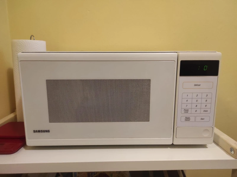 Samsung Microwave - Gently Used