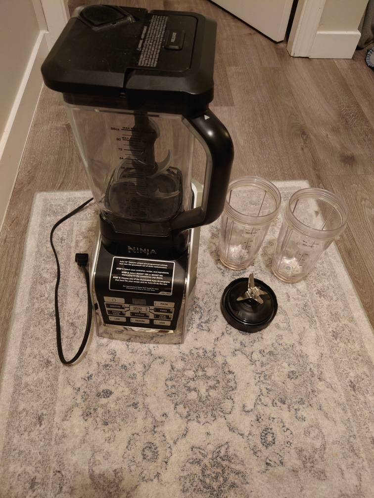 Ninja Blender with Two Cups