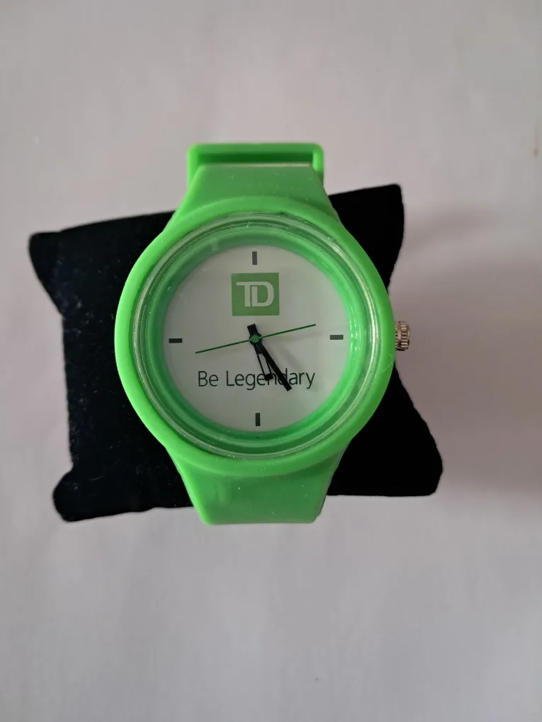 # freecycle#TD Bank Be Legendary Lime Green Silicone Wrist Watch image indicator(3)