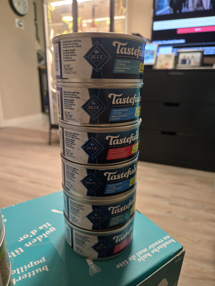 Bulk Cat Food - Blue Tastefuls & Friskies Pate - photo 2